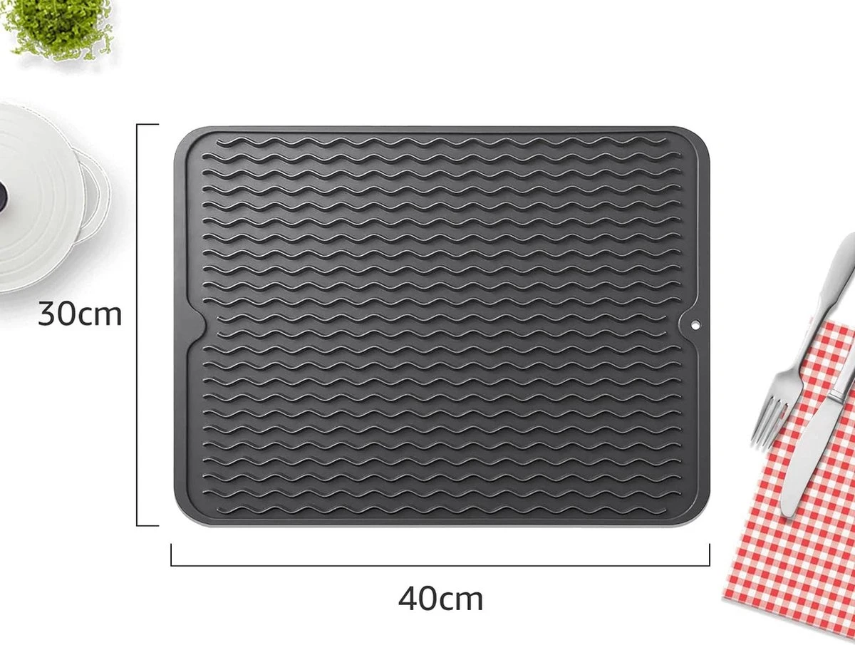 Merkloos Afdruipmat - Pannenonderzetter- Siliconen Mat - Zwart - 30 X 40 CM - Met Ophanggat - Hittebestendig 2 Merkloos Afdruipmat - Pannenonderzetter- Siliconen Mat - Zwart - 30 X 40 CM - Met Ophanggat - Hittebestendig - Afbeelding 2